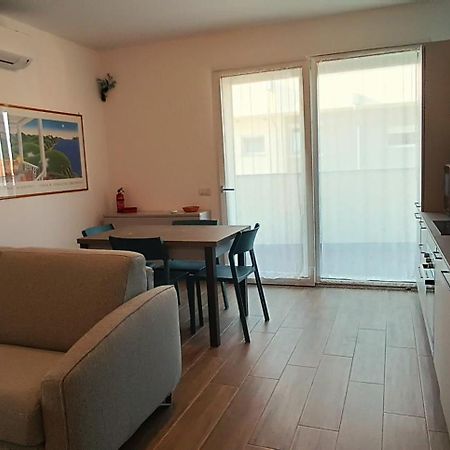 Bilocale A Rho In Classe A Con Garage Exterior foto