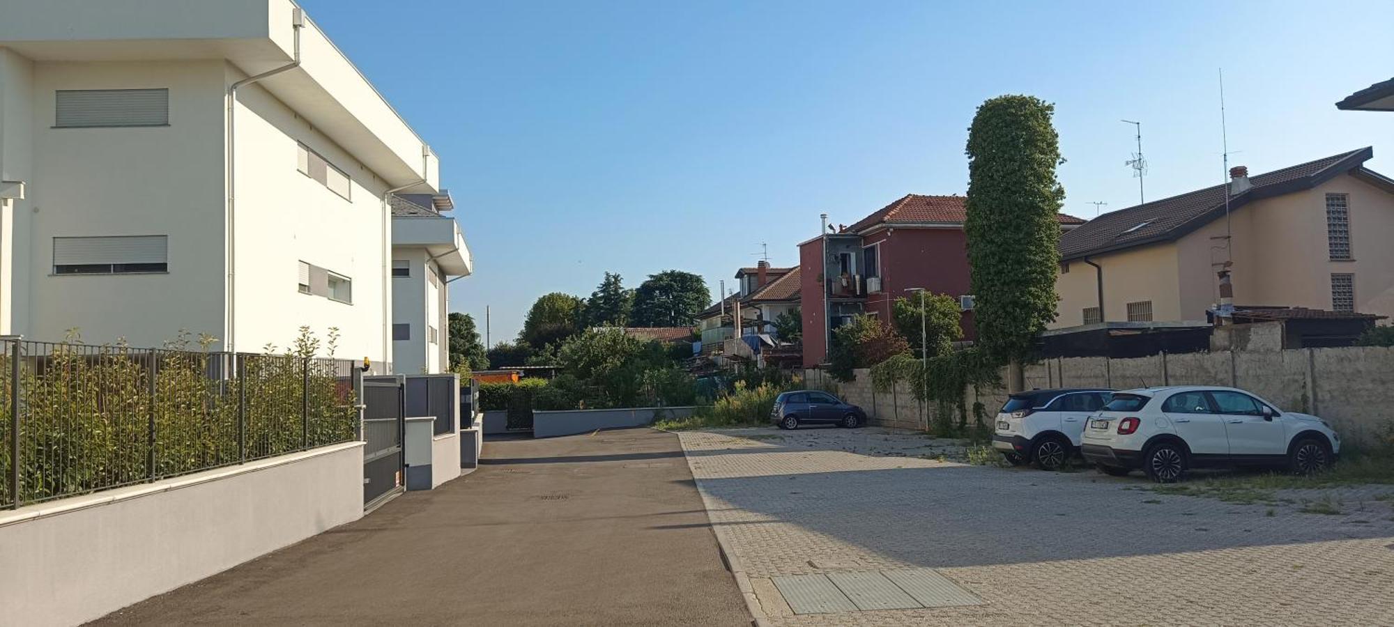 Bilocale A Rho In Classe A Con Garage Exterior foto